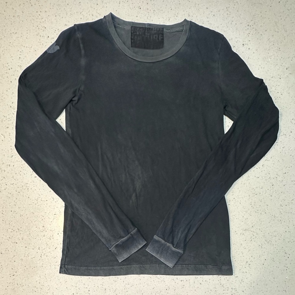 Freecity pre-loved long sleeve tee / GUC / golden line design